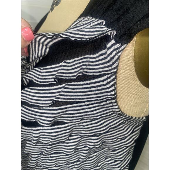 AB Studio Black White Sleeveless Ruffle Front Blouse Poly Blend Large - Picture 6 of 9